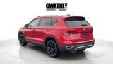 Used 2023 Volkswagen Taos SE image 5