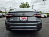 Certified 2022 Volkswagen Jetta SE image 5