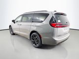 New 2025 Chrysler Pacifica Limited image 5