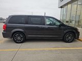 Used 2015 Dodge Grand Caravan SXT image 2