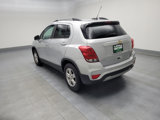 Used 2018 Chevrolet Trax LT w/ LT Convenience Package image 5