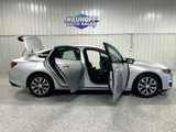 Used 2020 Chevrolet Malibu LT image 2