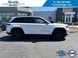 Used 2023 Jeep Grand Cherokee Altitude image 5