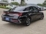 Certified 2024 Hyundai Elantra SEL w/ Convenience Package image 5