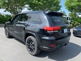 Used 2017 Jeep Grand Cherokee Altitude image 2