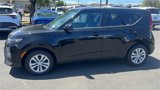 Used 2022 Kia Soul LX image 2