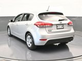 Used 2017 Kia Forte LX image 4