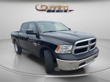 Used 2019 RAM 1500 SLT image 4