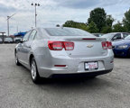 Used 2016 Chevrolet Malibu LT image 5