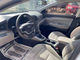 Used 2017 Hyundai Elantra SE image 3