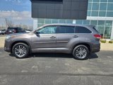 Used 2017 Toyota Highlander XLE image 5