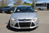 Used 2014 Ford Focus SE w/ Equipment Group 201A image 2