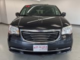 Used 2014 Chrysler Town & Country Touring image 3