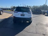 Certified 2020 Jeep Cherokee Latitude w/ Quick Order Package 26F North image 6