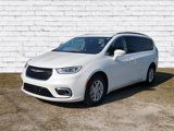 Used 2022 Chrysler Pacifica Touring-L image 4