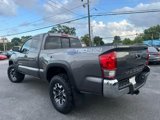 Used 2016 Toyota Tacoma TRD Off-Road image 5