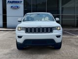 Used 2017 Jeep Grand Cherokee Laredo image 2