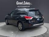 Used 2015 Nissan Pathfinder SV image 3