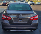 Used 2017 Nissan Altima 2.5 SL w/ Moonroof Package image 5