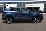 Used 2022 Kia Sportage LX image 3