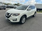 Used 2017 Nissan Rogue SV image 5