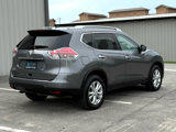Used 2016 Nissan Rogue SV image 4