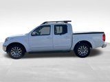 Used 2011 Nissan Frontier SL image 4