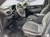 Used 2022 Chevrolet TrailBlazer LT image 2