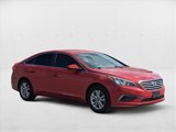 Used 2017 Hyundai Sonata SE image 3