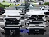 Used 2017 Toyota Tacoma SR5 image 2