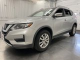Used 2018 Nissan Rogue SV image 2