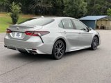 Used 2023 Toyota Camry SE image 3