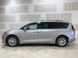 Used 2019 Chrysler Pacifica Touring-L image 3
