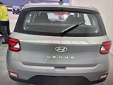 Used 2021 Hyundai Venue SE image 5