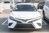Used 2020 Toyota Camry SE image 2