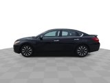 Used 2016 Nissan Altima 2.5 SV w/ Convenience Package image 4