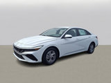 New 2025 Hyundai Elantra SE image 2