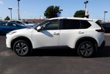 Used 2023 Nissan Rogue SV image 2