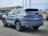 New 2025 Mitsubishi Outlander SE image 3