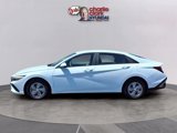Certified 2025 Hyundai Elantra SE image 2