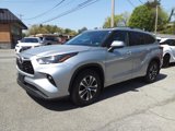 Used 2022 Toyota Highlander XLE image 6