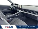 New 2025 Hyundai Elantra SEL image 3