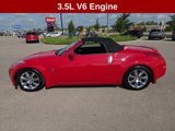 Used 2004 Nissan 350Z Enthusiast w/ Side Airbags Pkg image 2