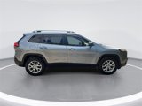 Used 2015 Jeep Cherokee Latitude w/ Comfort/Convenience Group image 2