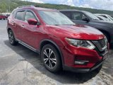 Used 2017 Nissan Rogue SL image 2