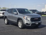Used 2023 GMC Terrain SLE image 2
