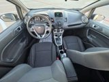 Used 2015 Ford Fiesta SE image 4
