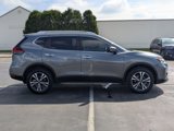 Used 2020 Nissan Rogue SV w/ Premium Package image 5