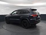 Used 2018 Jeep Grand Cherokee Laredo image 3