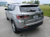 Used 2024 Jeep Compass Latitude image 3